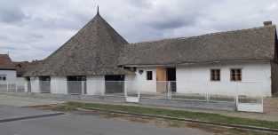 0-02-05-e79809cc09fc6cda807f57f39f2f006ad680adcc8b8b66a5f3c77769d8c73b82_2f5df017aa75fd1b